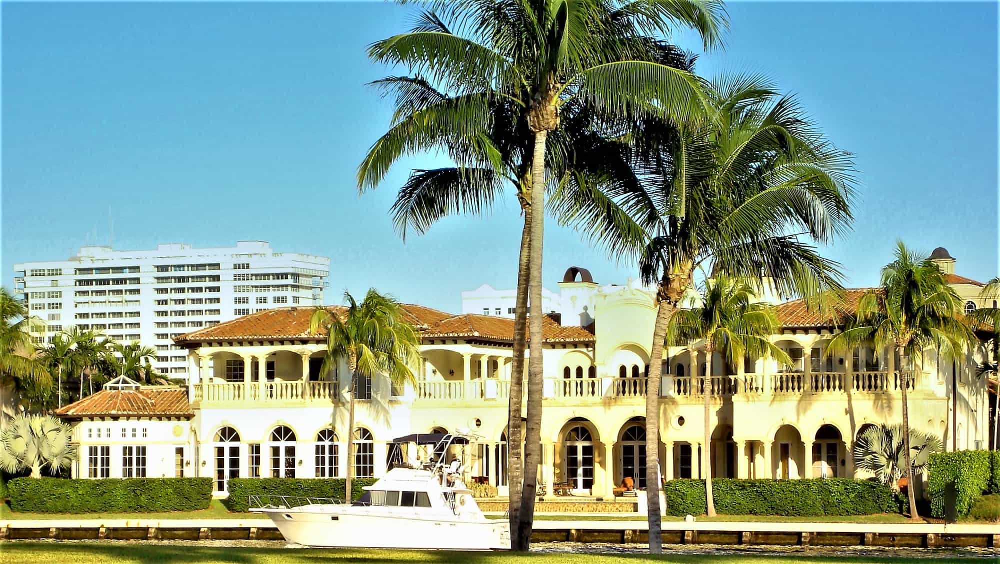 Estate Section Waterfront Homes - Luxury Resort Portfolio